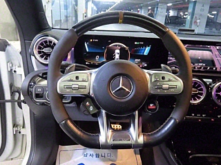 MERCEDES BENZ CLA-CLASS C118 2021