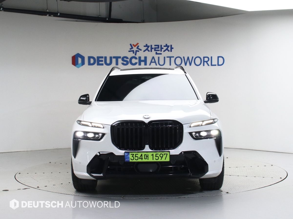 BMW X7 G07 2024