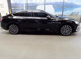 AUDI A5 F5 2023