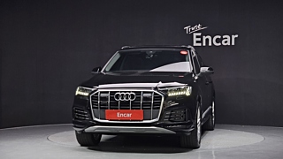 AUDI Q7 4M 2023