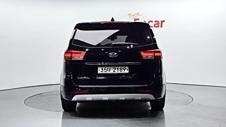 KIA CARNIVAL 2018