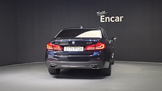 BMW 5-SERIES G30 2020