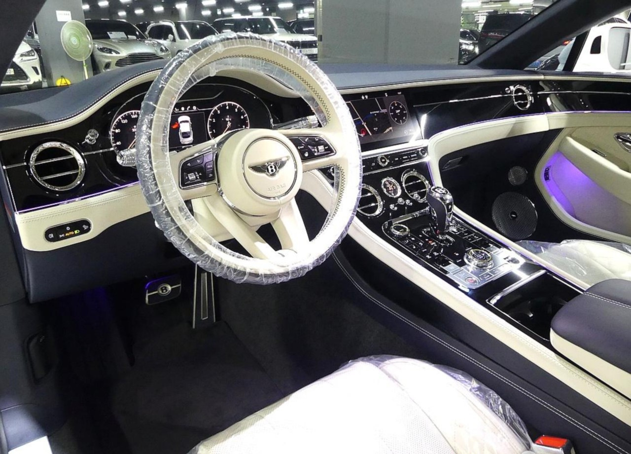 BENTLEY CONTINENTAL GT 2022