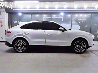 PORSCHE CAYENNE PO536 2023