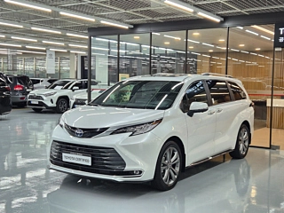 Заказать TOYOTA SIENNA
