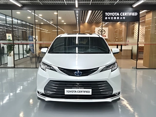 Заказать TOYOTA SIENNA