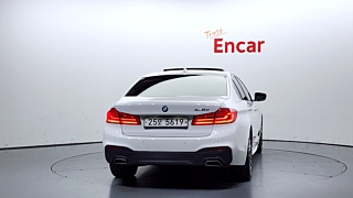 BMW 5-SERIES G30 2017
