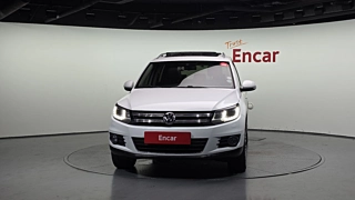 VOLKSWAGEN TIGUAN 2016