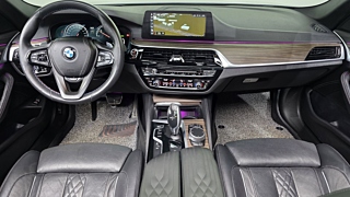 BMW 5-SERIES G30 2018