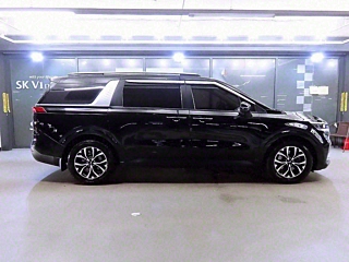 KIA CARNIVAL 2021