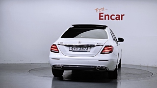 MERCEDES BENZ E-CLASS W213 2019
