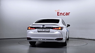 LEXUS ES300H 2020