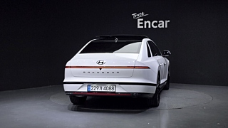 HYUNDAI GRANDEUR HYBRID GN7 2023
