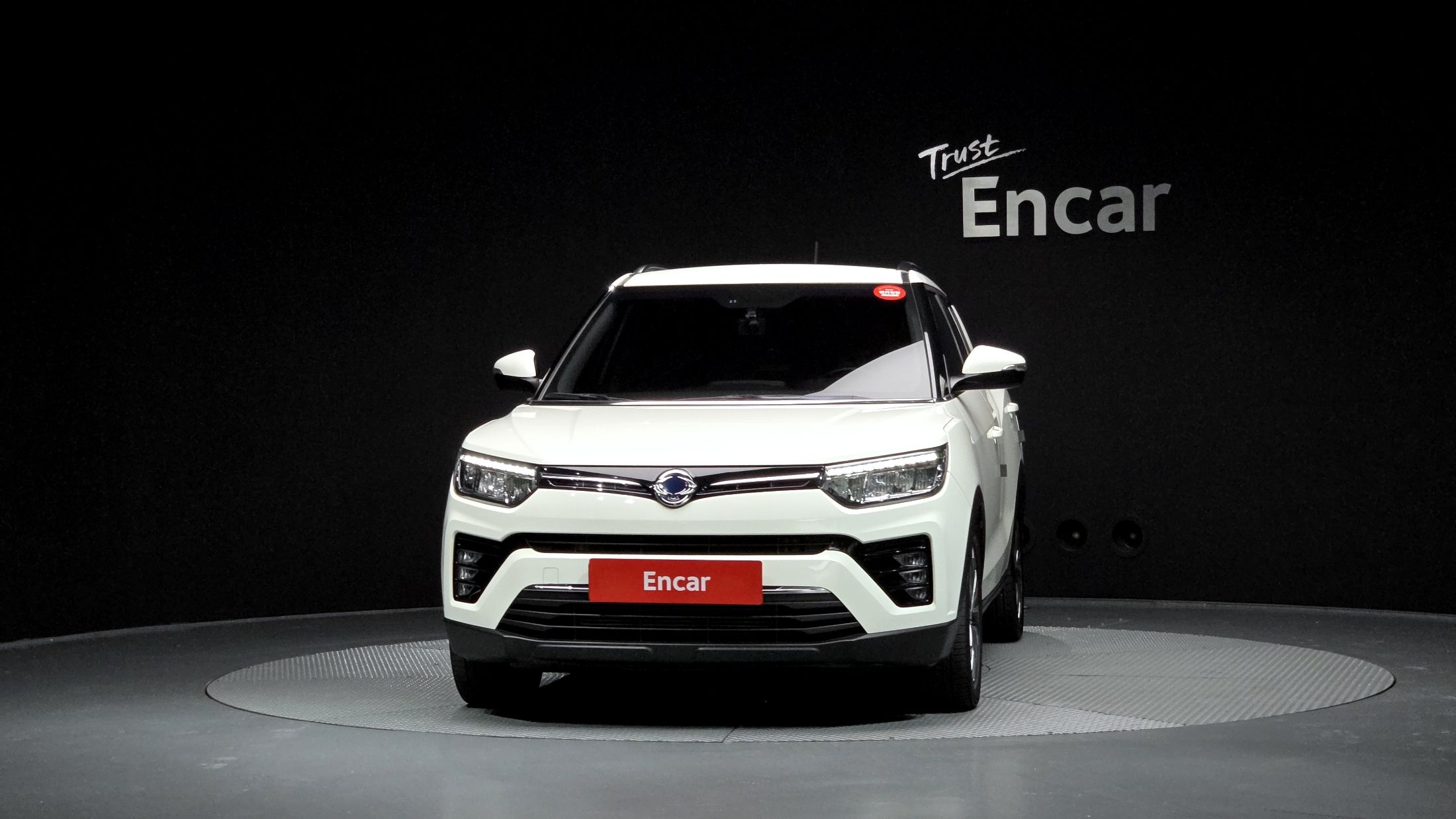 SSANGYONG TIVOLI VERY NEW 2020