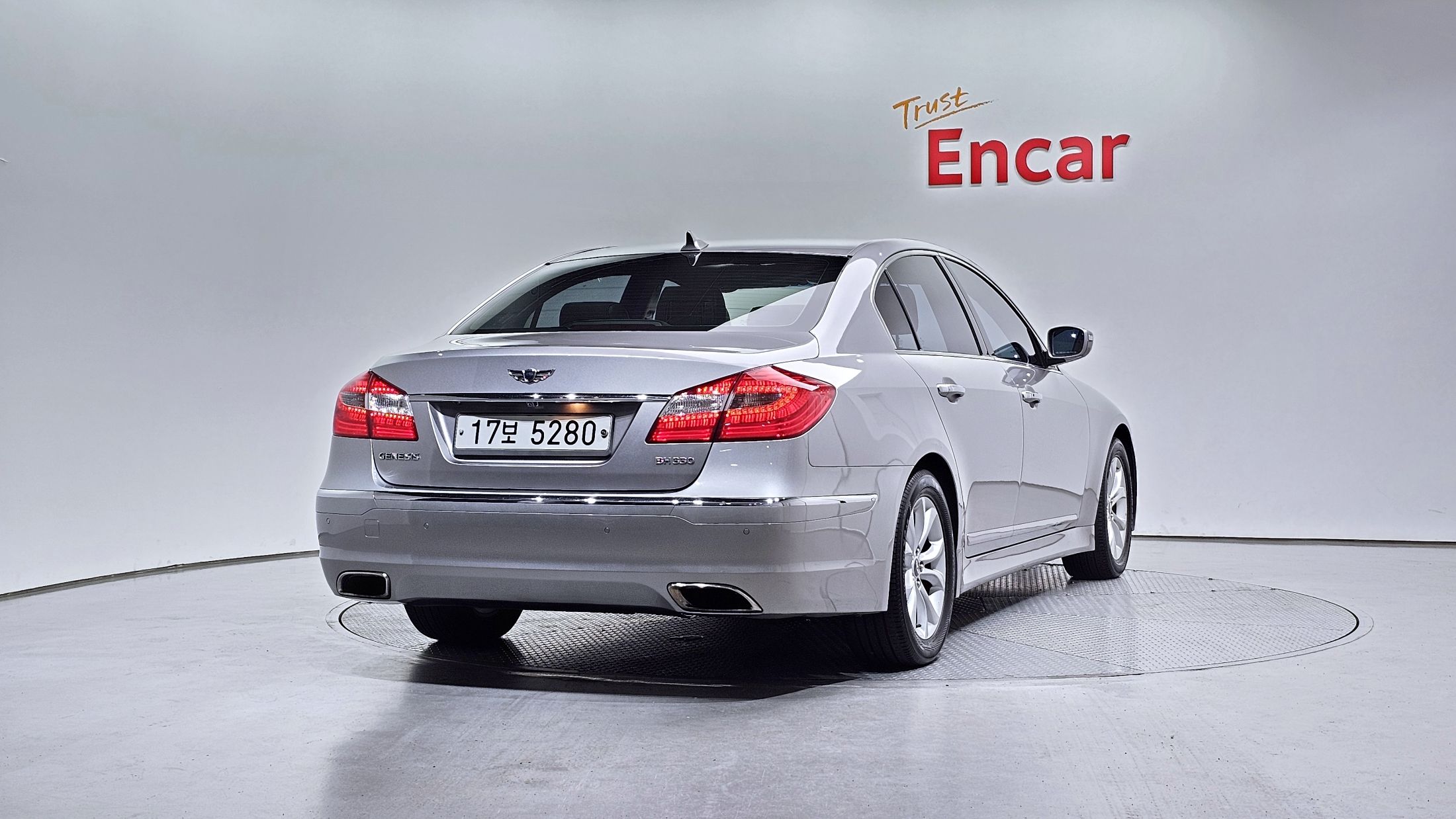 HYUNDAI GENESIS 2012
