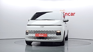 HYUNDAI STARIA 2024