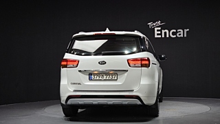 KIA CARNIVAL 2016