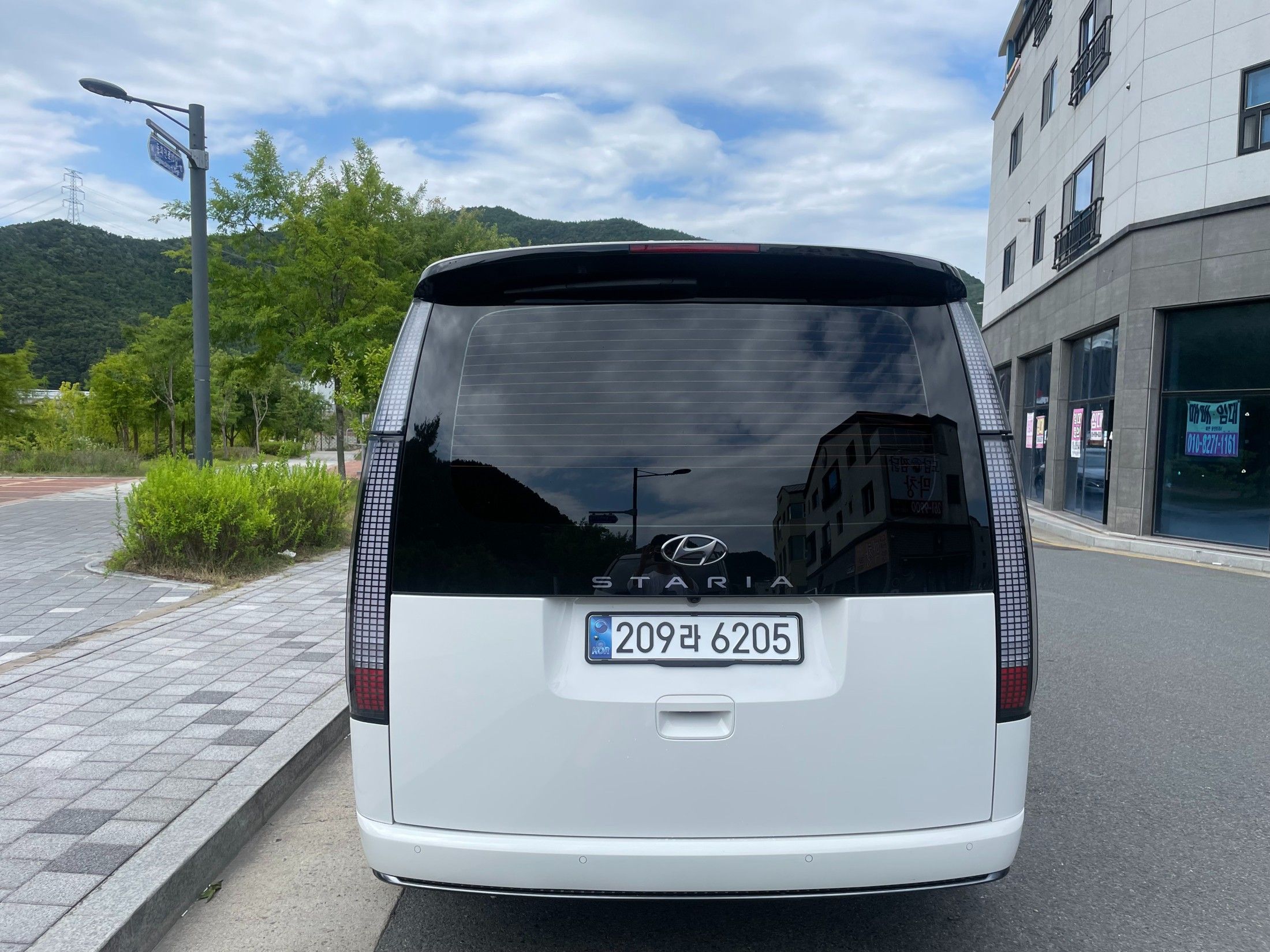 HYUNDAI STARIA 2023