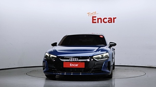 AUDI E-TRON 2022