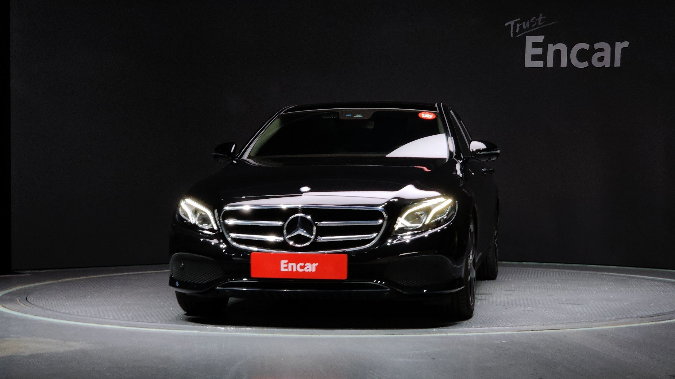 MERCEDES BENZ E-CLASS W213 2016