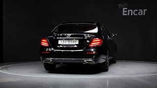 MERCEDES BENZ E-CLASS W213 2016