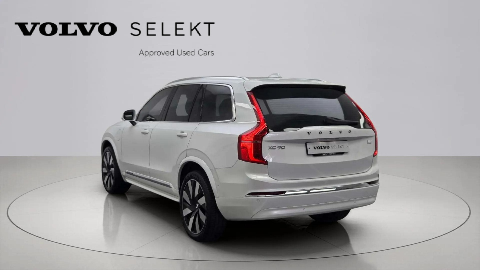 VOLVO XC90 2024