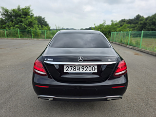 MERCEDES BENZ E-CLASS W213 2019