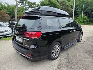 KIA CARNIVAL  2019