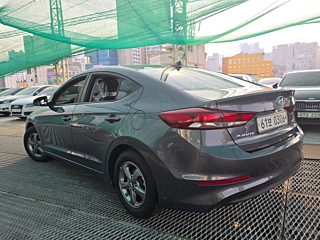 HYUNDAI AVANTE AD 2016