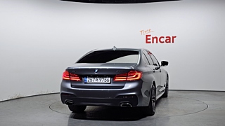 BMW 5-SERIES G30 2018