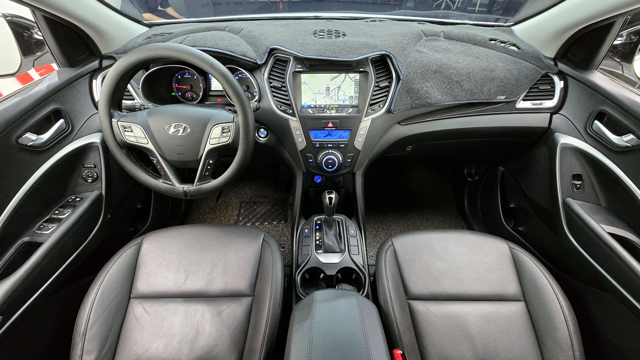 HYUNDAI SANTAFE DM 2013