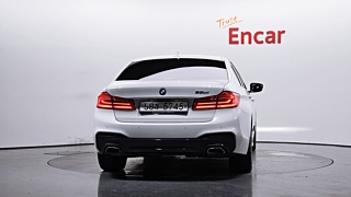 BMW 5-SERIES G30 2018