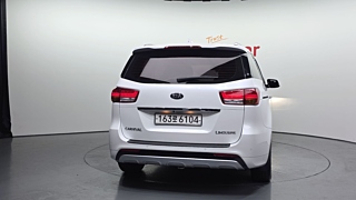 KIA CARNIVAL 2017