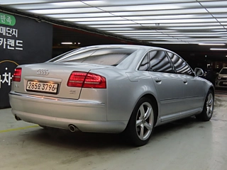 AUDI A8 2010