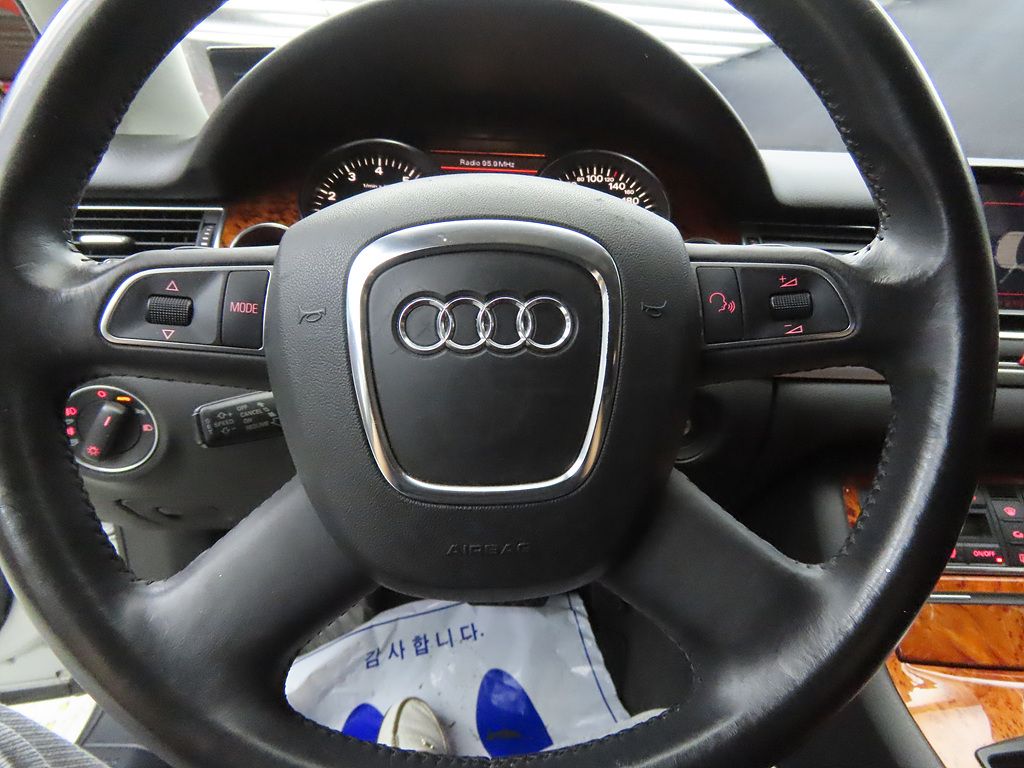 AUDI A8 2010