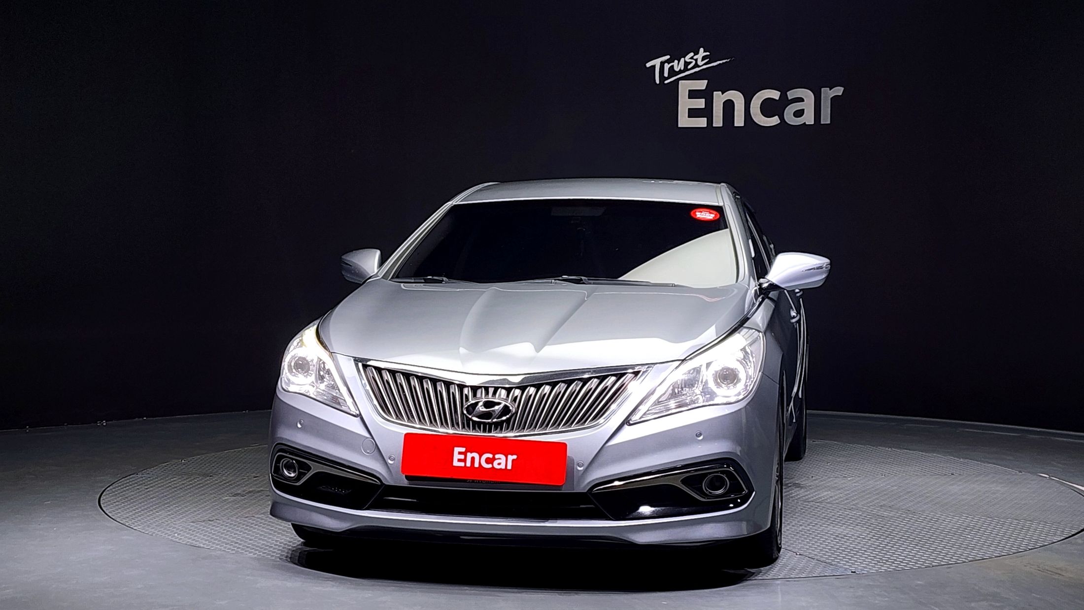 HYUNDAI GRANDEUR HG 2015