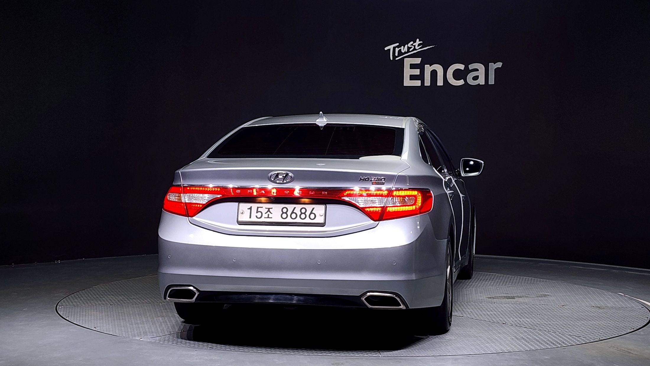 HYUNDAI GRANDEUR HG 2015
