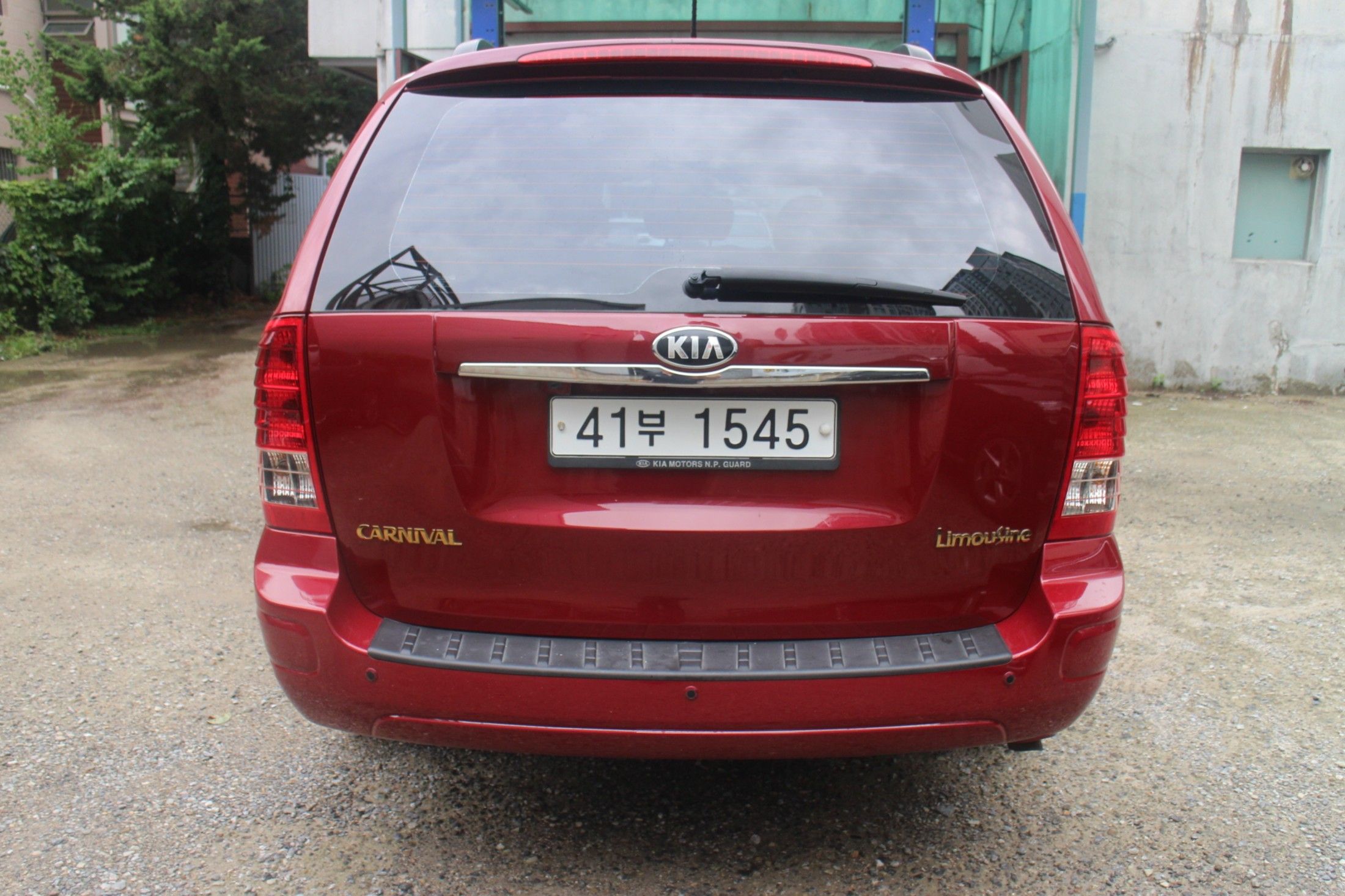 KIA CARNIVAL R 2012