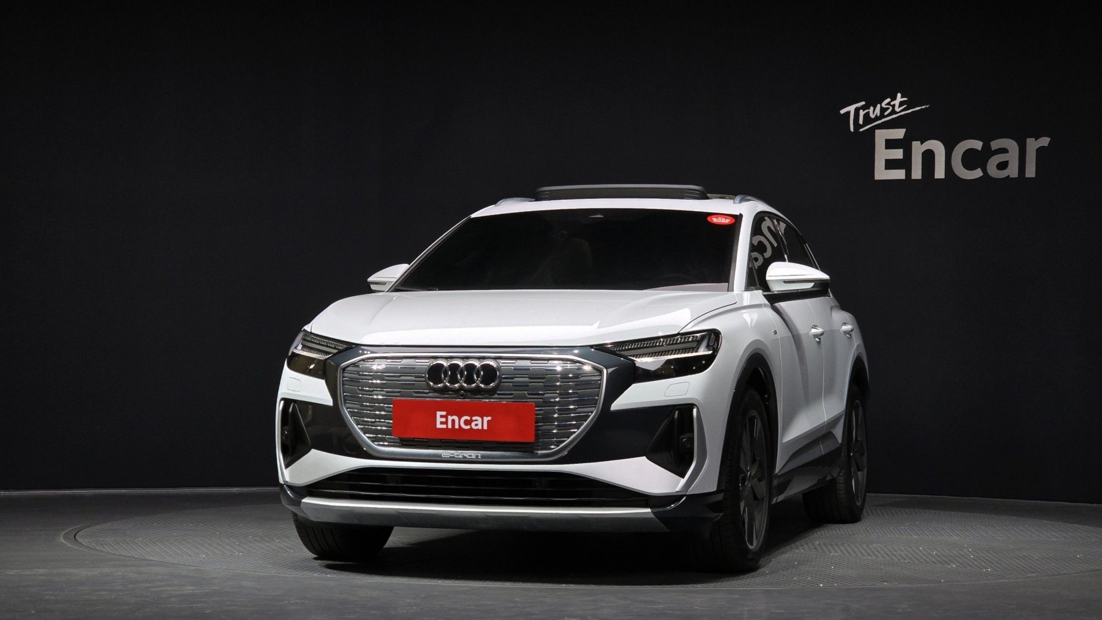 AUDI Q4 E-TRON F4 2022