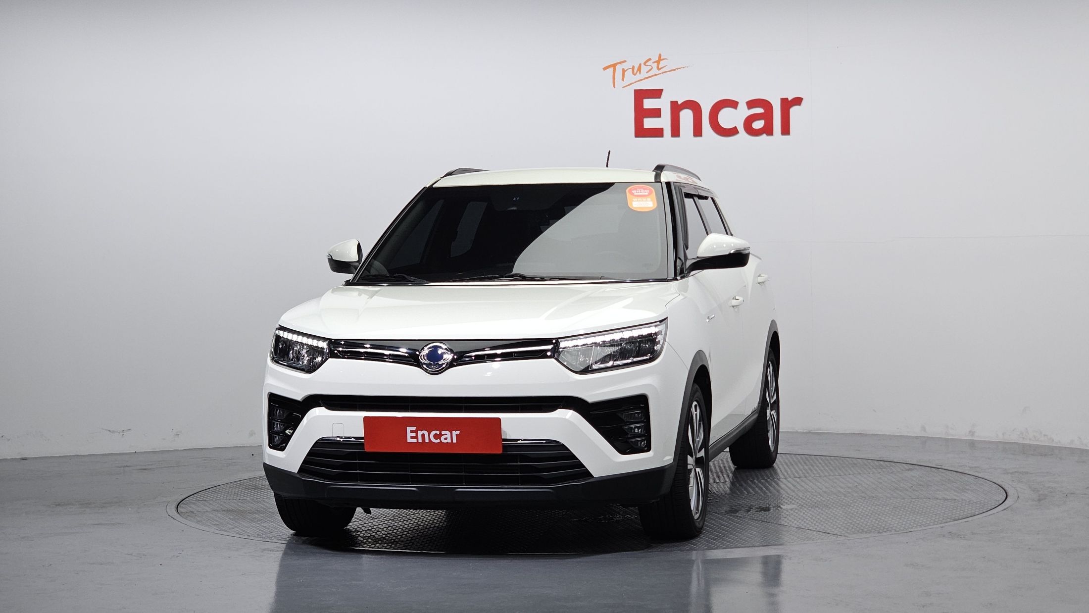 SSANGYONG TIVOLI VERY NEW 2020