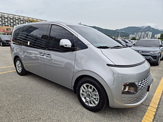 HYUNDAI STARIA 2024