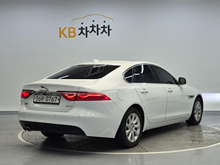 JAGUAR XF X260 2016