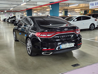 HYUNDAI GRANDEUR IG 2016
