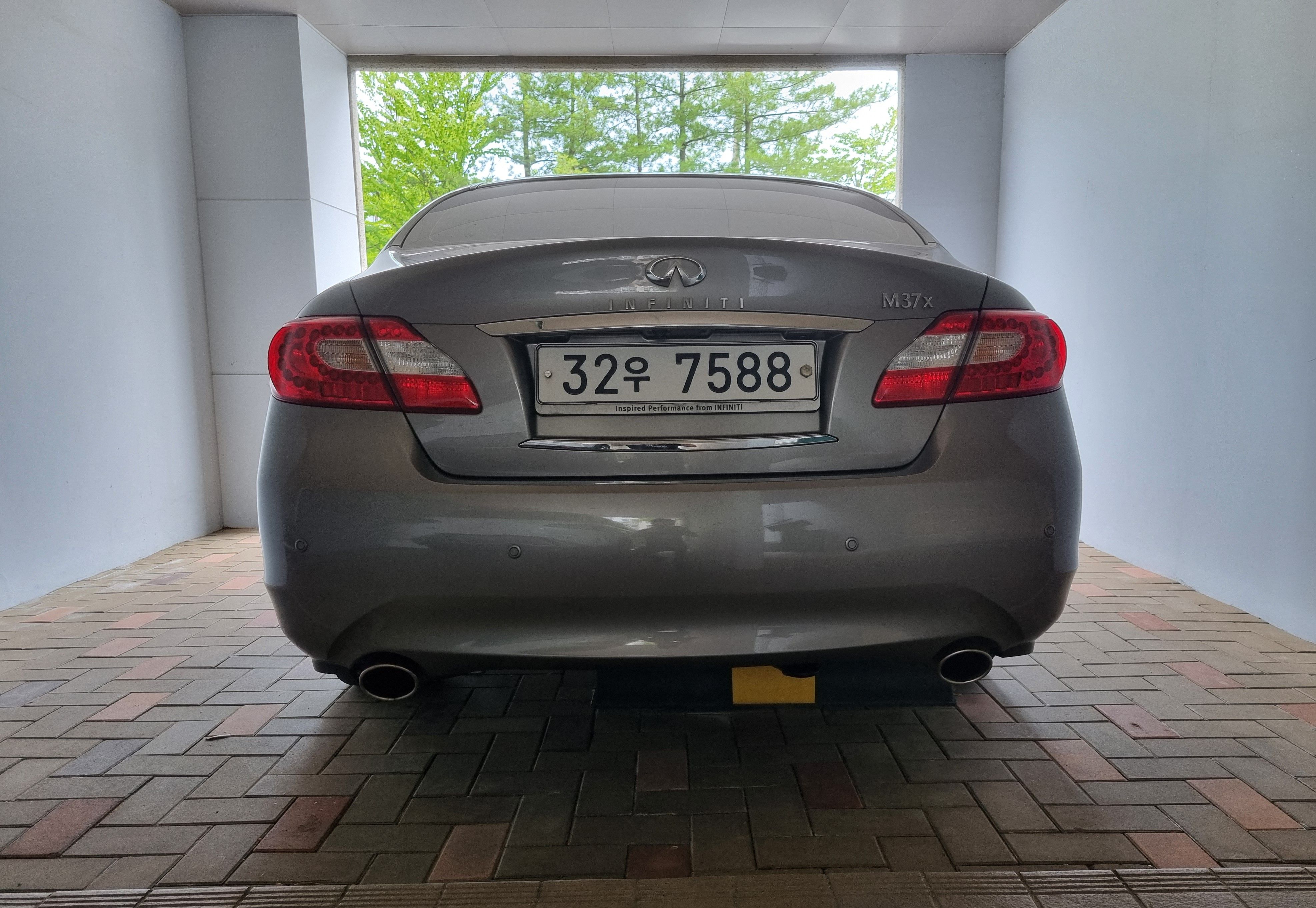 INFINITI M37 2013