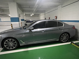 BMW 5-SERIES G30 2019