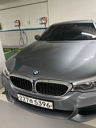 BMW 5-SERIES G30 2019