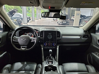 SAMSUNG QM6 2020