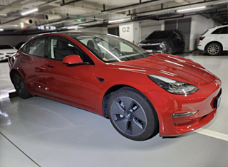 TESLA MODEL 3 2022