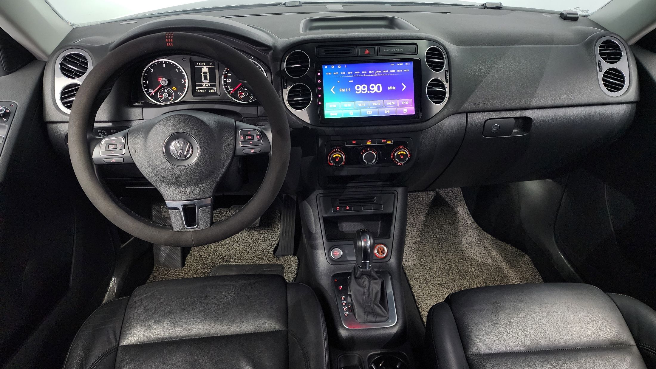 VOLKSWAGEN TIGUAN 2013