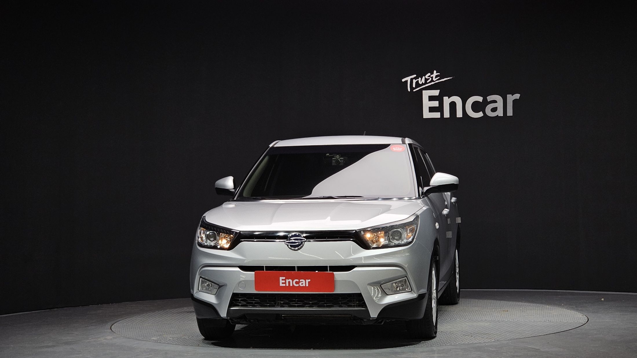 SSANGYONG TIVOLI 2015